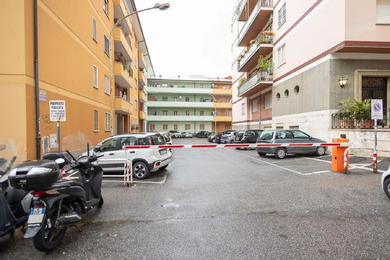 Dimora 247 Apartment Rome Italy