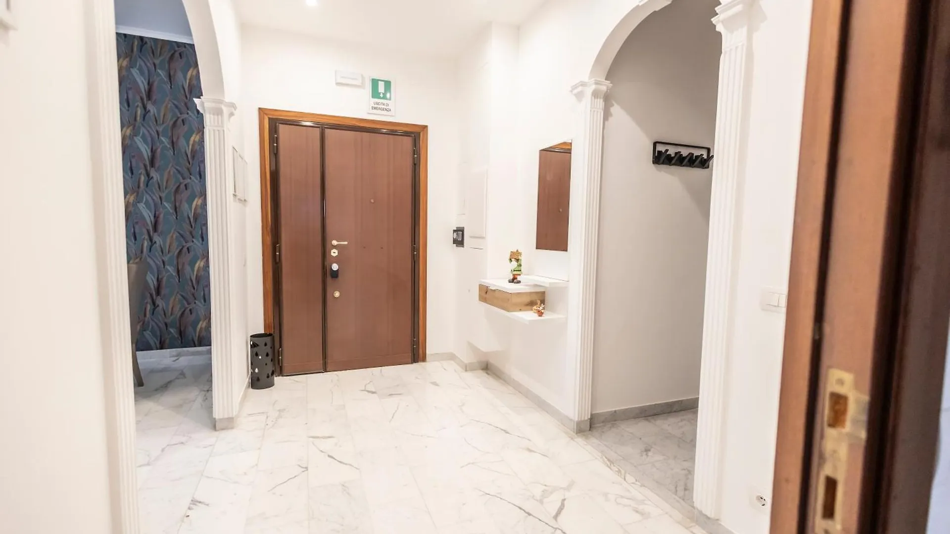 Dimora 247 Apartment Rome